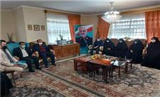 خدمت به خانواده شهدا، ادای تکلیف به ایثارگران دفاع مقدس است