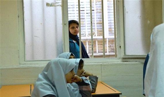 10 هزار بازمانده از تحصیل در رودبار جنوب