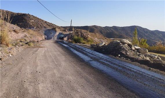 اهالی 463 روستای جنوب کرمان از نعمت راه آسفالته محروم هستند