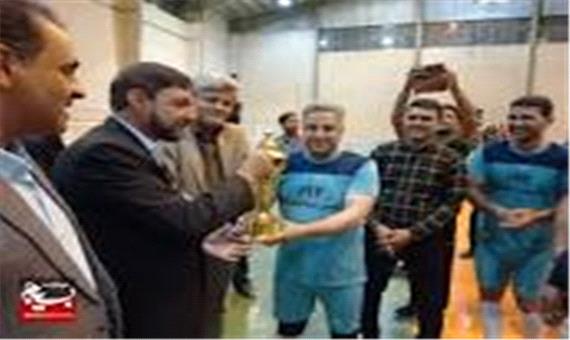 تجلیل از قهرمان بسیجی دادگستری کرمان در مسابقات آسیایی