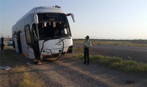 واژگونی اتوبوس با 20 مصدوم در محور شهربابک- سیرجان