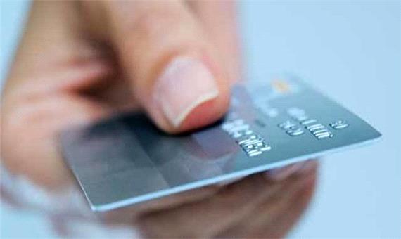 پورابراهیمی: کارت اعتباری کالاهای اساسی شبیه کارت سوخت است/ چک سفیدامضاء مجلس به دولت