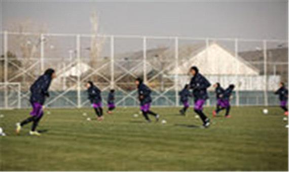 دختران استان کرمان بر قله فوتبال بانوان ایران ایستادند