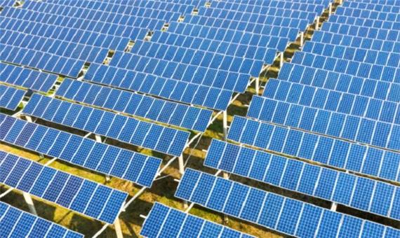 نیروگاه برق خورشیدی در کهنوج افتتاح شد نیروگاه برق خورشیدی در کهنوج افتتاح شد