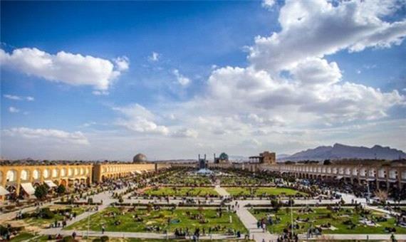 ورودی‌های میدان امام (ره) اصفهان تا یک سال آینده ساماندهی می‌شود