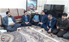 استاندار و مدیرکل بنیاد مازندران با خانواده سردار شهید «صمصام طور» دیدار کردند