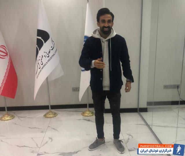 رکب امیر قلعه نویی به استقلال با جذب یک ستاره