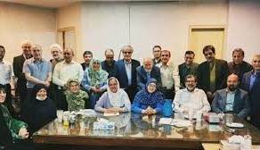 خودداری از برخورد با پادوهای بیانیه‌نویس کوچه دادن به دشمن است