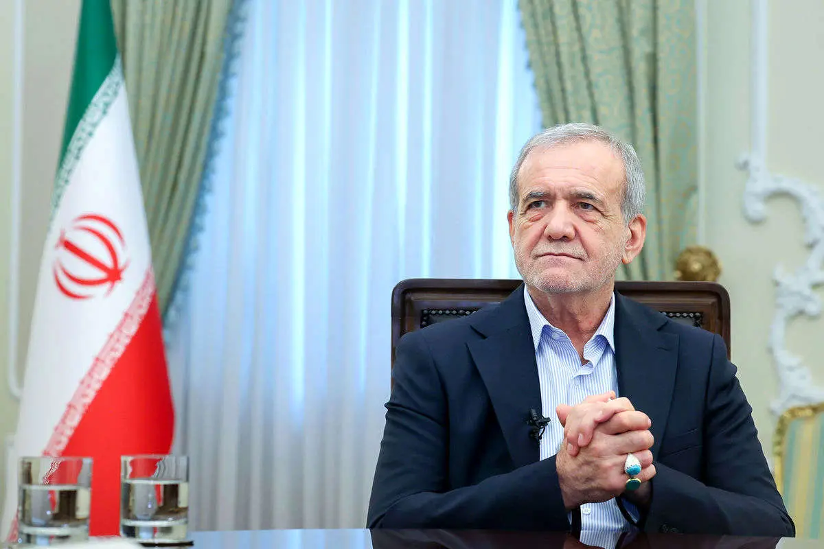 سرمقاله همشهری/ اتحاد برای کمک به رئیس‌جمهور صادق و پرتلاش