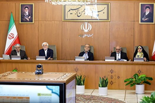 قدردانی پزشکیان از تلاش‌های وزیر امور خارجه در زمینه مذاکرات