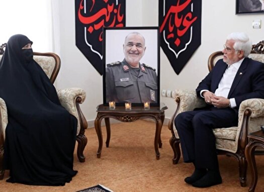 کشور‌های غربی از فکر و خیال براندازی نظام بیرون آمده‌اند