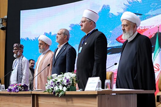 پزشکیان: با تمام توان به وحدت و انسجام امت اسلامی پایبندیم