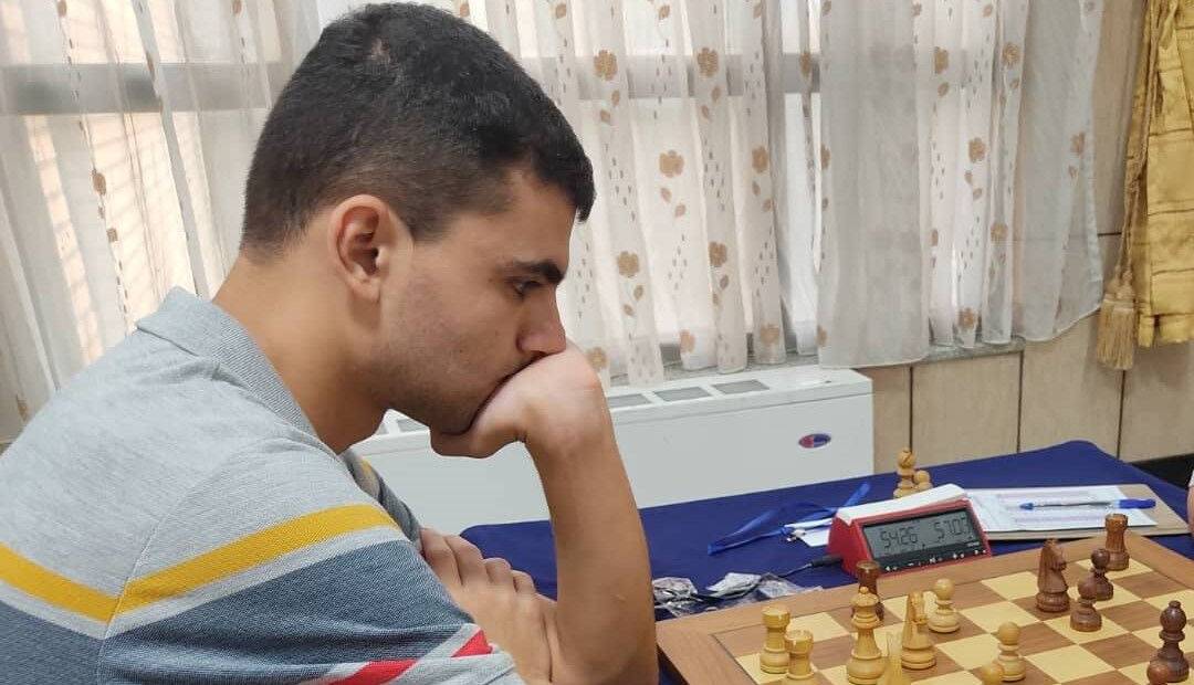 پورآقابالا قهرمان شطرنج برق‌آسای مردان کشور شد