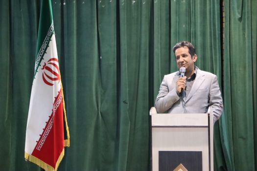 اگر مدیر مدرسه توانمند باشد، بسیاری از مشکلات آموزشی و زیرساختی قابل حل خواهد بود/انتخاب مدیران مدارس نباید تحت تأثیر نگاه‌های سیاسی قرار گیرد/ تنها معیار باید انتخاب مدیران مدارس باید شایستگی، تعهد و توانایی در مدیریت مدرسه باشد