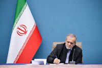 پزشکیان در پیامی درگذشت همسر حضرت آیت الله سیستانی را تسلیت گفت