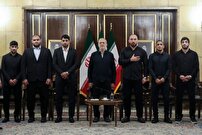 واکنش قهرمانان کشتی در حضور رئیس جمهور