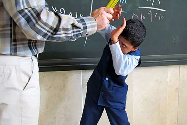 مدیرکل آموزش‌وپرورش کرمان: تنبیه بدنی دانش‌آموزان در مدارس ممنوع است
