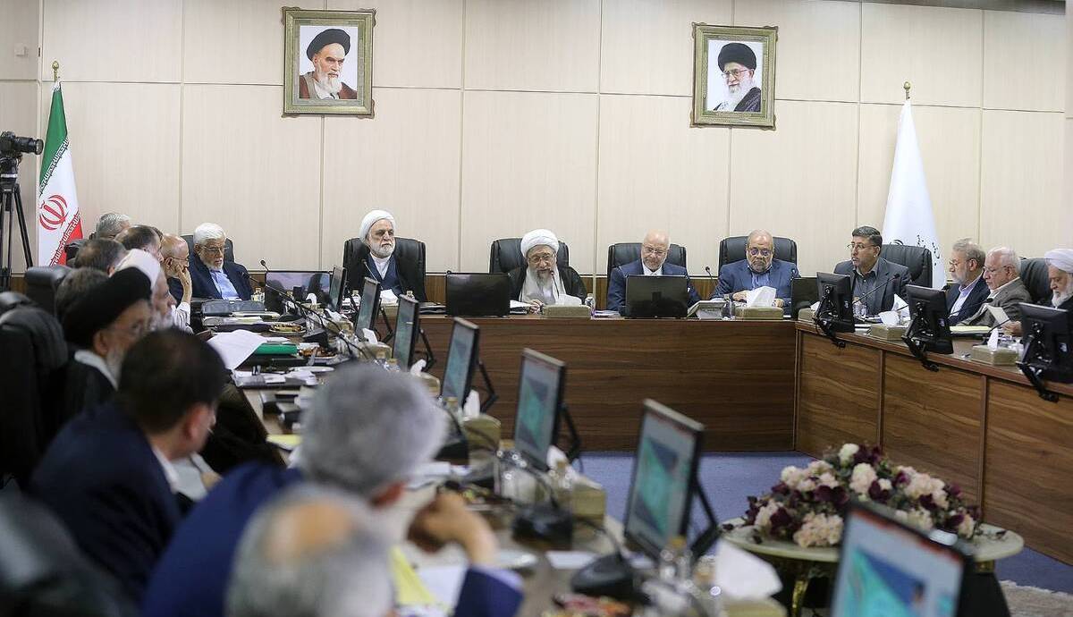 کیهان: بعد از جنگ و مکانیسم ماشه بررسی CFT چه توجیهی دارد؟!