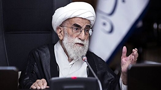 آیت‌الله جنتی: بازگشت قطعنامه‌های تحریمی غیرقانونی است