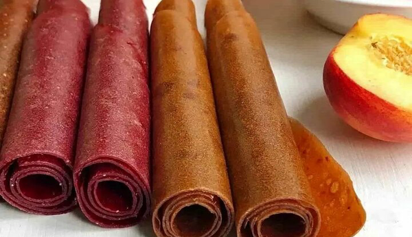 مسمومیت ۲۰ دانش‌آموز دختر در جنوب کرمان بر اثر مصرف لواشک تاریخ‌گذشته