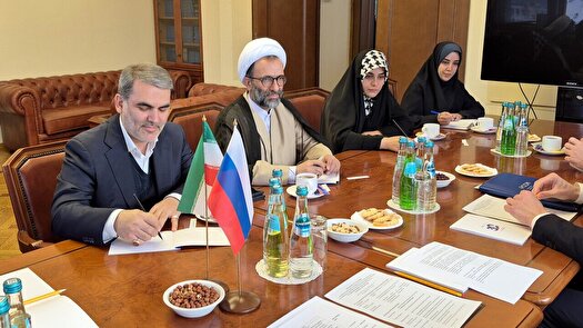 ایران و روسیه در برابر سیاست‌های غرب برادرانه ایستاده‌اند