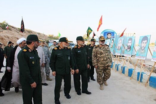 دشمنان جرات نمی‌کنند نگاه چپ به این آب و خاک بیندازند