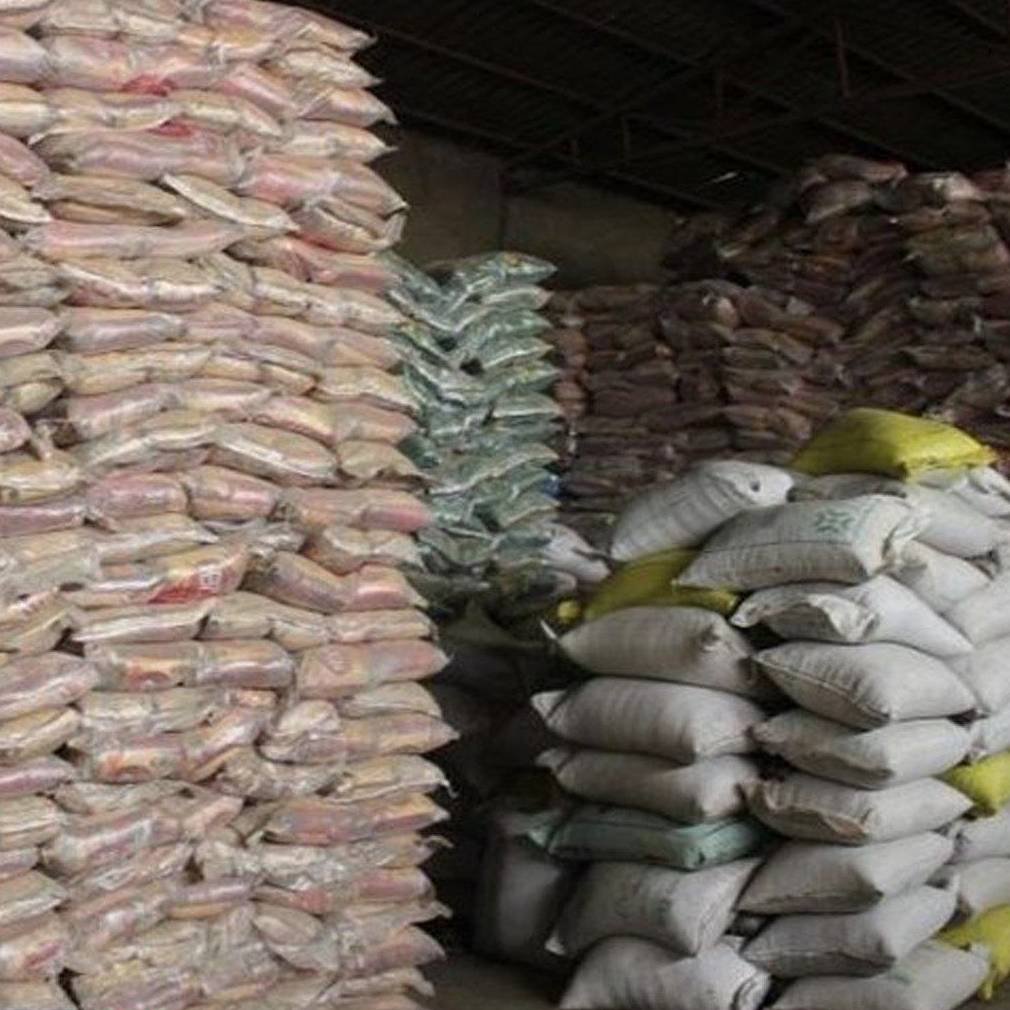 کشف ۲۱۶ تن برنج احتکاری از یک شرکت معروف!