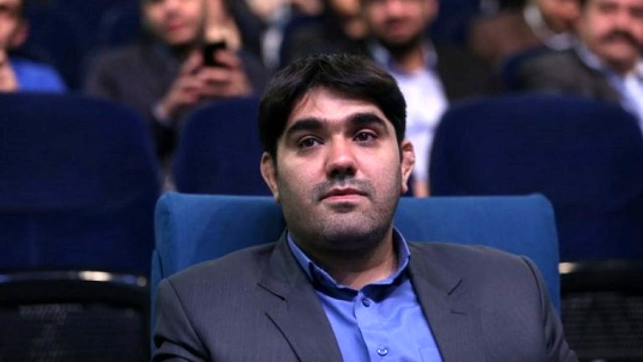 تناقض در گفتار و رفتار تامین اجتماعی؛ از پیامک انبوه تا تهدید بازنشستگان فعال در تاکسی‌های اینترنتی