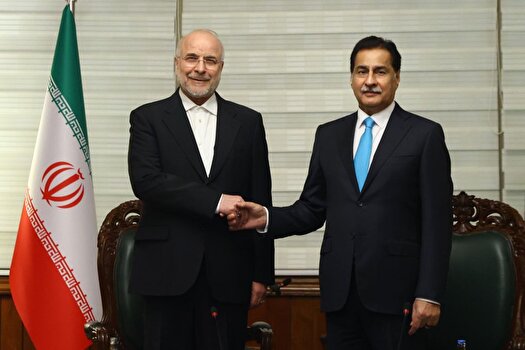 یادداشت قالیباف در دفتر یادبود مجلس ملی پاکستان