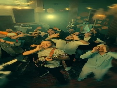 موزیک ویدیو «هلی هلی» از ماکان بند