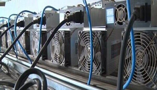 سرهنگ پور امینایی:  ۱۶۹ دستگاه ماینر غیر مجاز در رفسنجان کشف شد