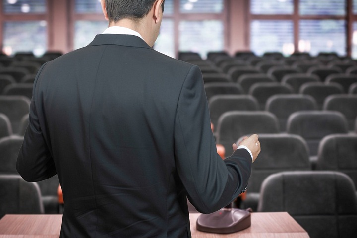 سرمقاله شرق/ سخنرانان اتاق‌های خالی