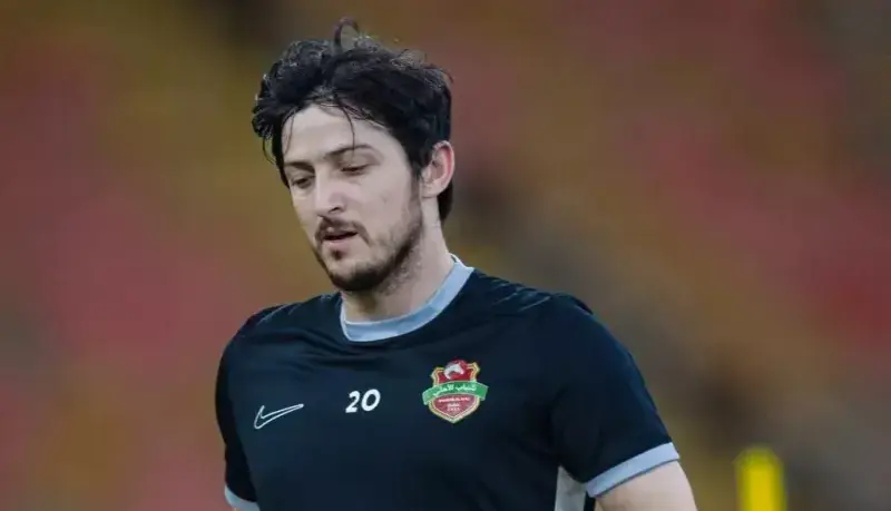 دختر سردار پیراهن ملی پدر را پوشید