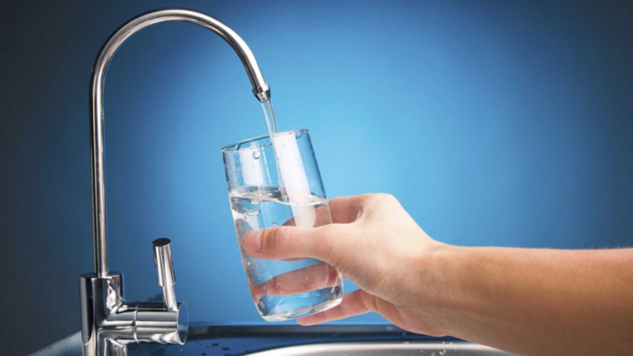 معاون وزیر کار: تهران به نقطه‌ای می رسد که آب نیست