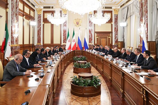 عارف: روابط تهران‌ ـ مسکو در مسیر توسعه بیشتر حرکت کند