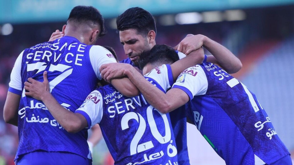 فرصت استقلال برای جذب بازیکن جدید با پنجره بسته