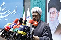 ملت ایران محکم در مقابل دشمنان ایستاده است