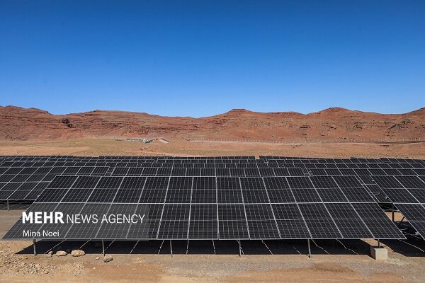 مجوز ۸۵۰۰ مگاوات نیروگاه خورشیدی در کرمان صادر شد