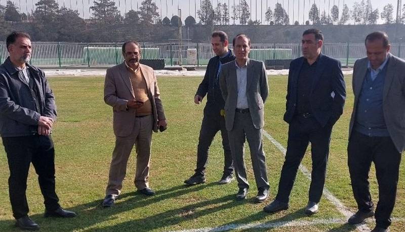 نمونه‌برداری از چمن ورزشگاه تختی