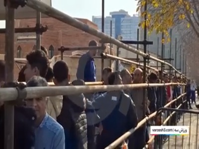 ورود تیم شهرداری ارومیه به سالن غدیر