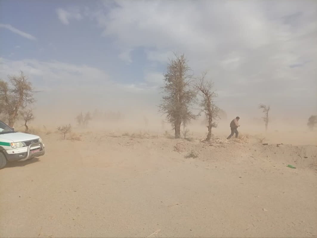 گشت و مراقبت از عرصه‌های منابع طبیعی منطقه بمبویان ریگان