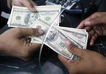 بانک مرکزی: حساب‌های ریالی مشکوک به اخلال در بازار ارز و طلا مسدود شد