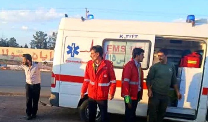 انحراف اتوبوس در محور رفسنجان–کرمان؛ ۱۵ مصدوم بر جای ماند