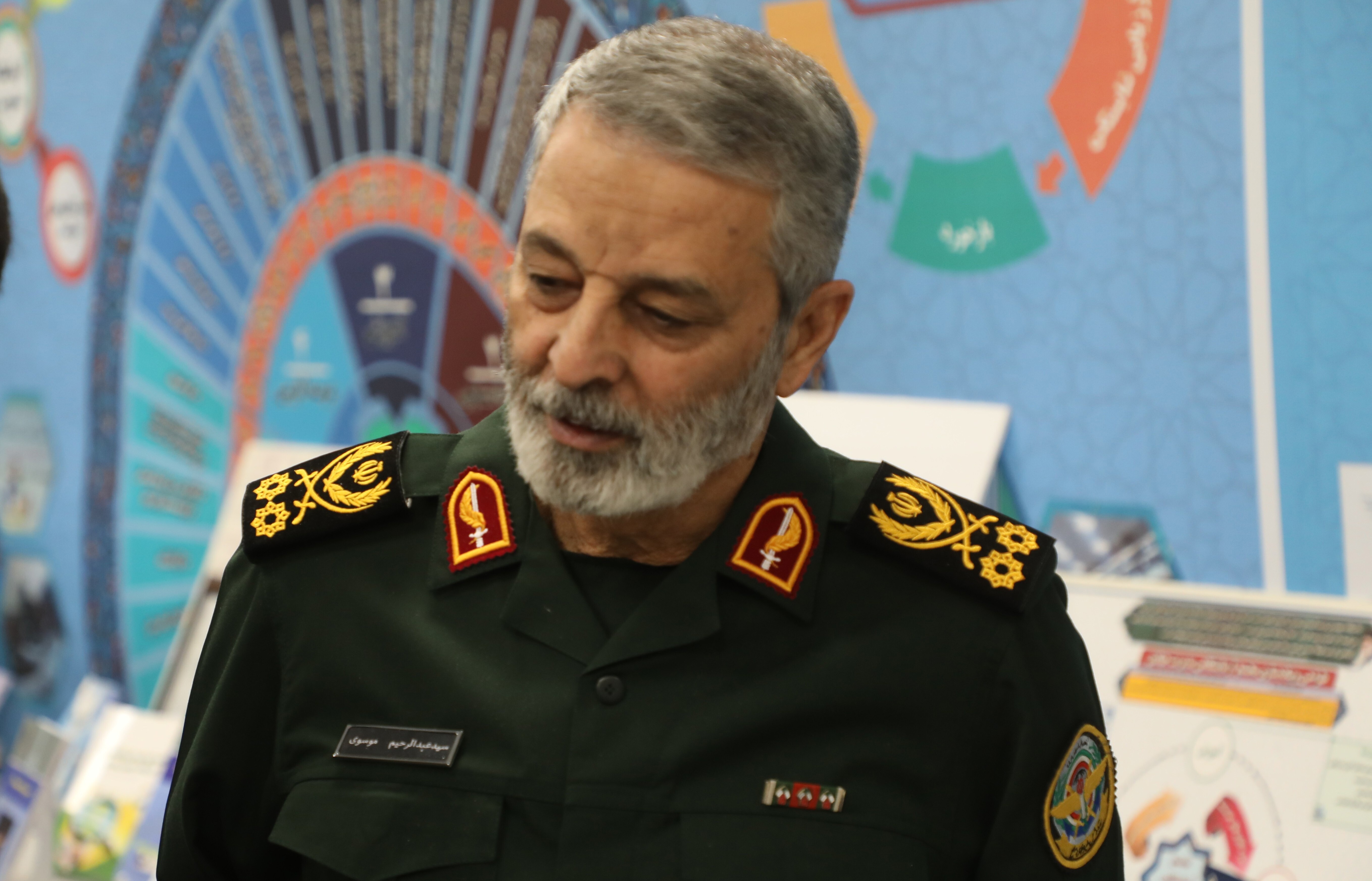 جوانان جهادیِ با انگیزه، جایگاه علمی ایران را ارتقا بخشیده‌اند