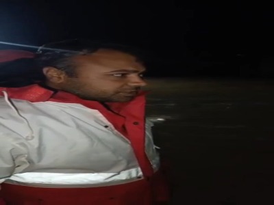 نجات بانوی گرفتار در سیل روستای ده‌نظر کرمان