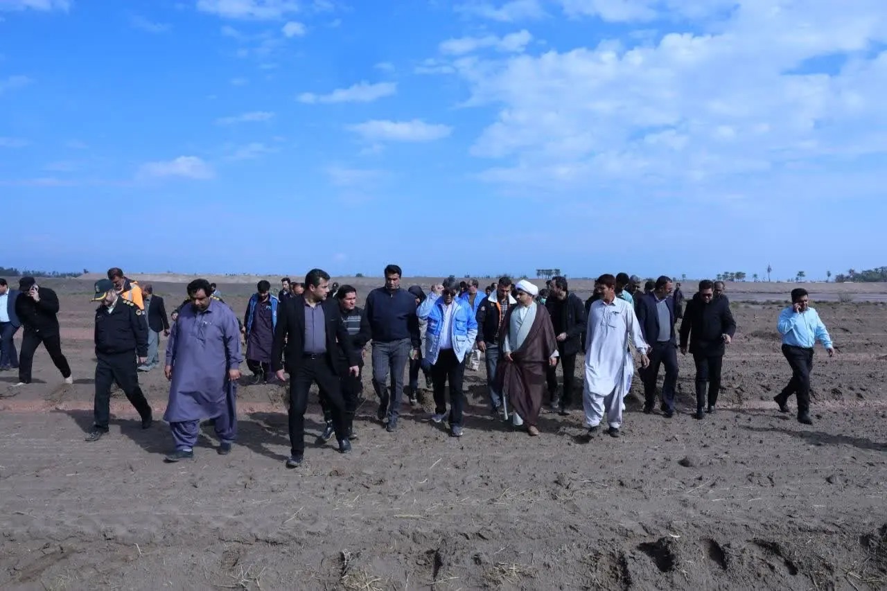 بازسازی آب‌بند و جابه‌جایی روستاهای در معرض سیل را دنبال می‌کنیم