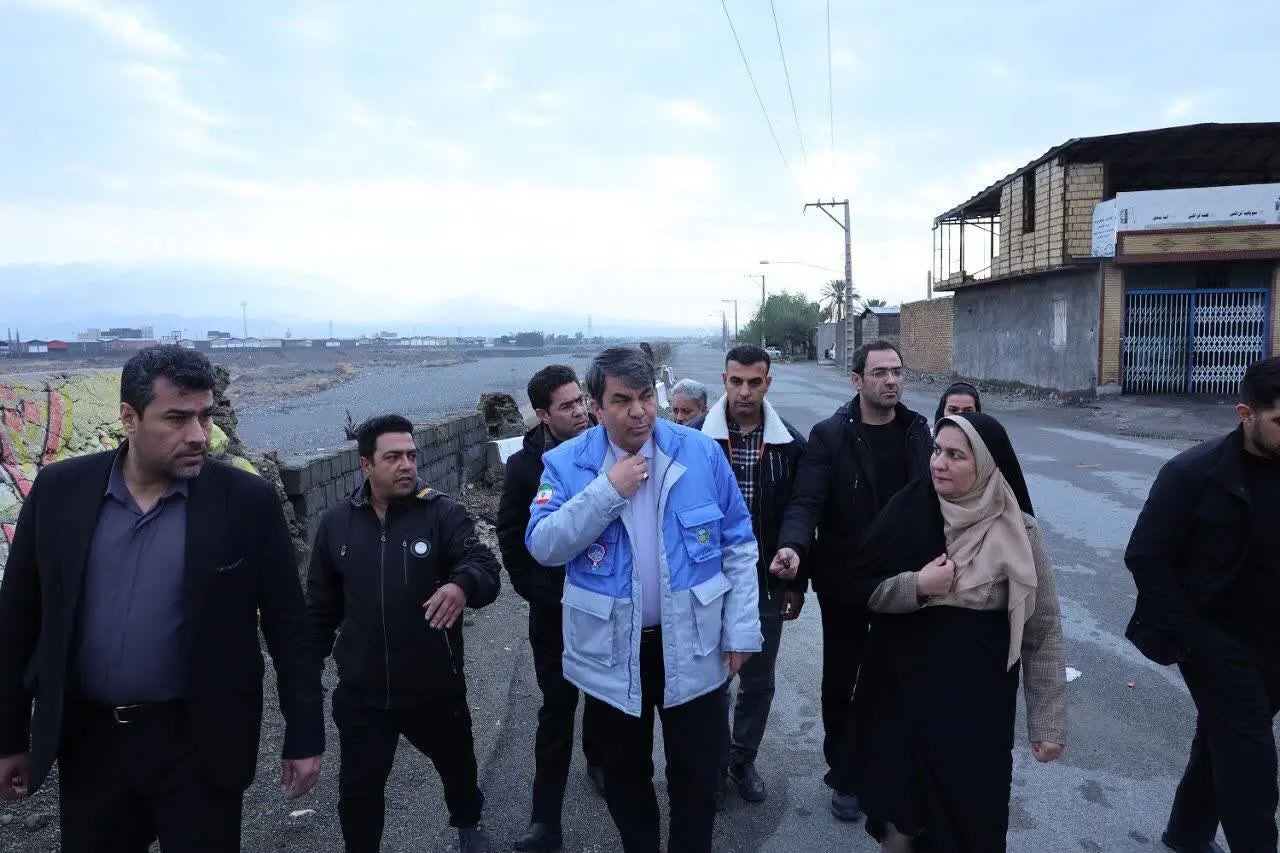 بازدید استاندار کرمان از بستر رودخانه ملنتی جیرفت
