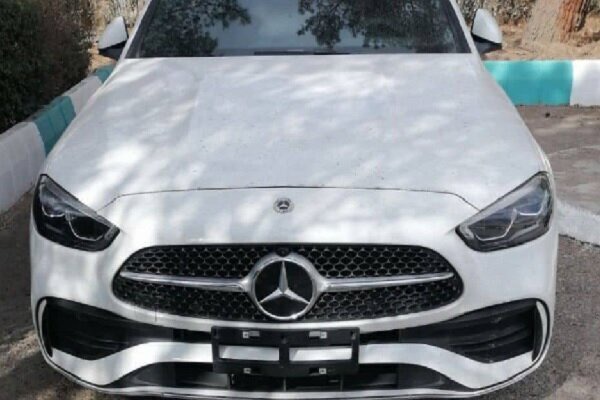 توقیف خودروی ۱۵۰ میلیاردی بدون پلاک در کرمان