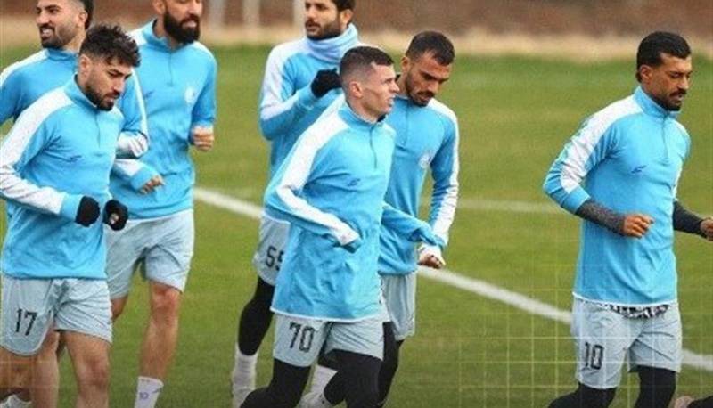 استقلال آواره زمین برای تمرین، مدیران دنبال جشن شب یلدا!