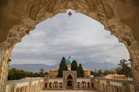 آغازبازسازی گنبد آرامگاه شاه نعمت الله ولی در ماهان کرمان